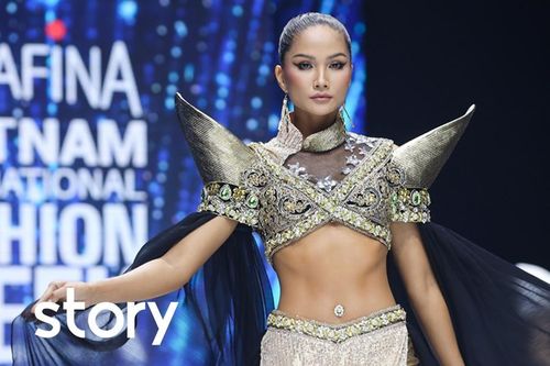 Đằng sau show diễn kết màn Tuần lễ Thời trang Việt Nam