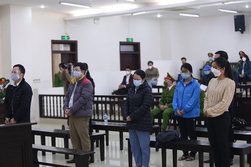 Cấp hàng trăm bằng giả, cựu hiệu trưởng đại học Đông Đô lĩnh 12 năm tù