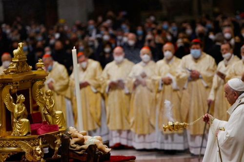 Giáo hoàng Francis: Nhìn xa hơn ánh đèn để nhớ đến người nghèo