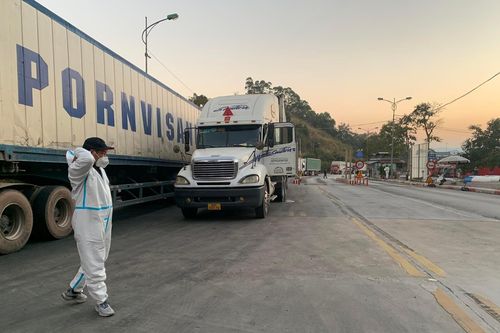 Thông quan nhỏ giọt, gần 5.000 xe hàng ùn ứ ở Lạng Sơn