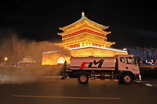 Trung Quốc phun khử khuẩn quy mô lớn, xét nghiệm COVID-19 vòng 4 toàn dân ở Tây An