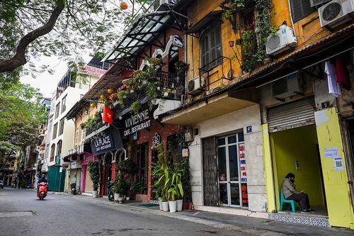 Ngày 28/12: Hà Nội có gần 450 ca Covid-19 cộng đồng, 70% F0 đang điều trị tại nhà