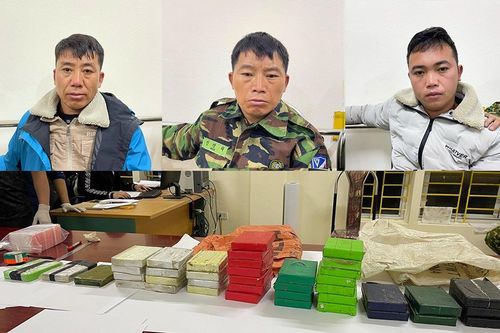 Bắt đối tượng vận chuyển 40 bánh heroin giấu trong bao tải