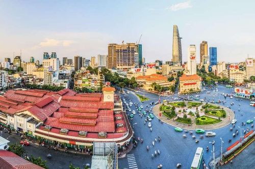 Siết nợ cuối năm, ngân hàng rao bán hàng ngàn m2 nhà đất trung tâm TP.HCM