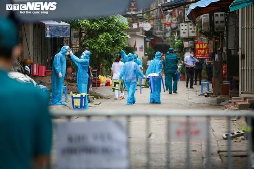 Chuyên gia: Nếu không quyết liệt, Hà Nội sẽ 'vỡ trận'
