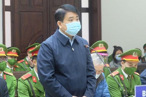 Bị cáo Nguyễn Đức Chung khai từng nhờ ông chủ Nhật Cường đi biếu quà Tết