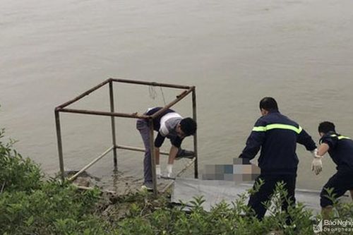 Tìm thấy thi thể nam thanh niên nhảy cầu Bến Thủy 4 ngày trước