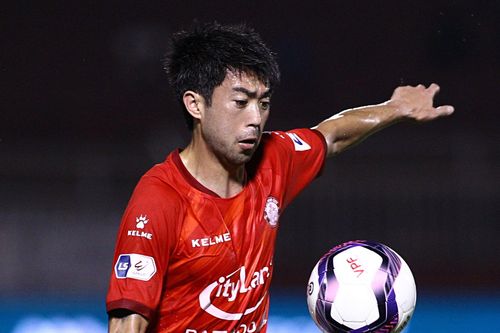 Lee Nguyễn tìm lựa chọn mới