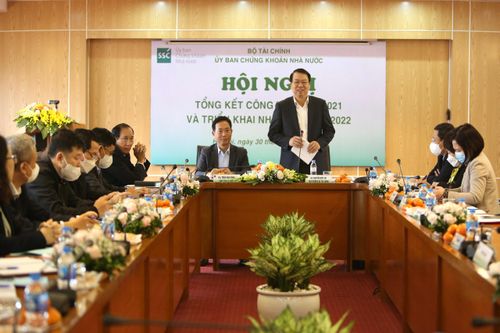 Năm 2021, thị trường chứng khoán nhiều lần thiết lập đỉnh lịch sử mới