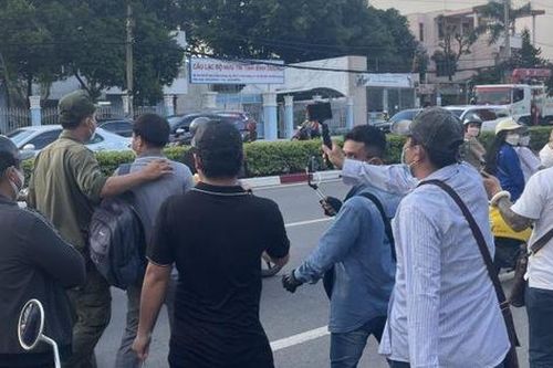 Hội Nhà báo đề nghị xử lý vụ phóng viên bị tấn công tại tòa xử vụ bà Nguyễn Phương Hằng