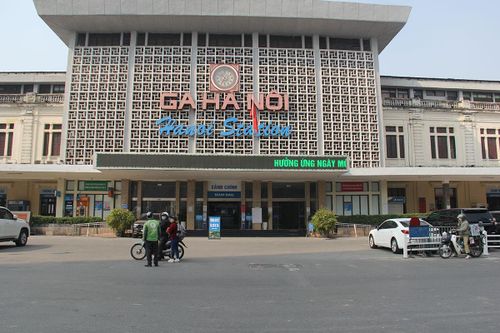 Vé tàu ế ẩm, ga Hà Nội vắng tanh ngày giáp Tết Dương lịch