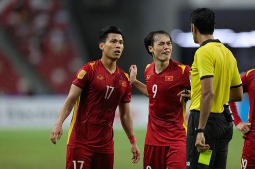 Nghịch lý phong độ cầu thủ Hoàng Anh Gia Lai