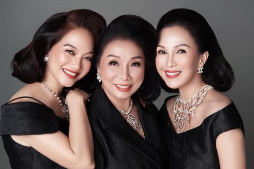 Chưa từng có: 3 đại mỹ nhân nổi tiếng Việt Nam khoe nhan sắc không tuổi trong bộ ảnh đón Tết