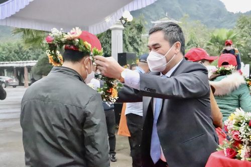 Phong Nha - Kẻ Bàng đón đoàn du khách đầu tiên trong năm 2022