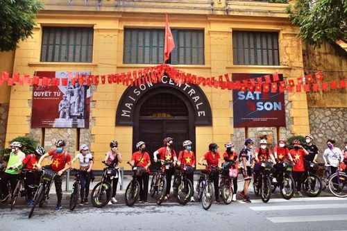 Du lịch Hà Nội khởi sắc dịp Tết Dương lịch 2022