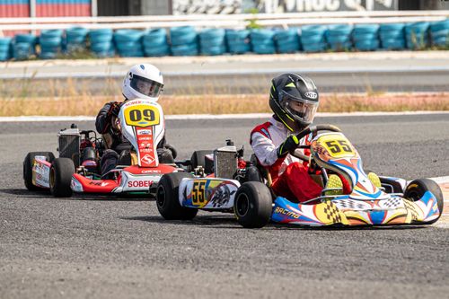 Trải nghiệm đua xe Go-Kart chuyên nghiệp tại Việt Nam