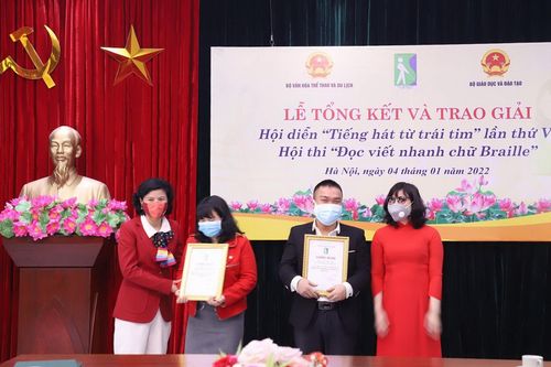 Học tập suốt đời giúp người mù vươn lên hòa nhập vào đời sống xã hội