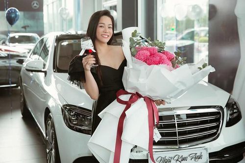 Cuộc sống hiện tại và khối tài sản 'khủng' hậu ly hôn của Nhật Kim Anh