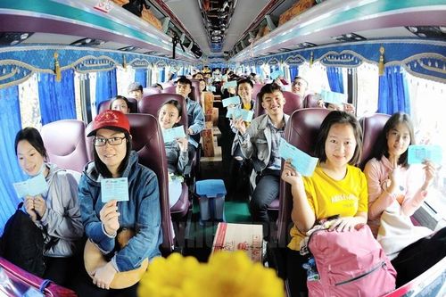 TP.HCM tặng 35.000 vé tàu xe, máy bay cho người lao động khó khăn về quê đón Tết