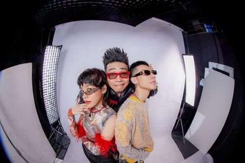 Bộ ba Wowy, MCK, Hnhngan 'bắt tay' chuẩn bị ra mắt nhạc Xuân phiên bản Hip-Hop?