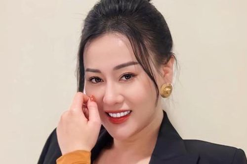 Biến cố gì khiến Phương Oanh (Hương Vị Tình Thân) nhắc lại chuyện bị 'tiểu nhân vùi dập'?