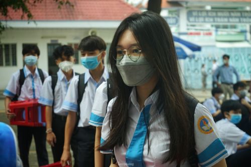 Tỷ lệ đồng thuận thấp, 2 địa phương ở TPHCM chưa cho học sinh đến trường
