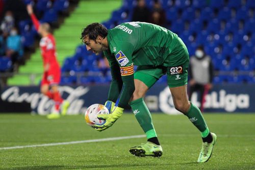 Tuổi 40 của Diego Lopez