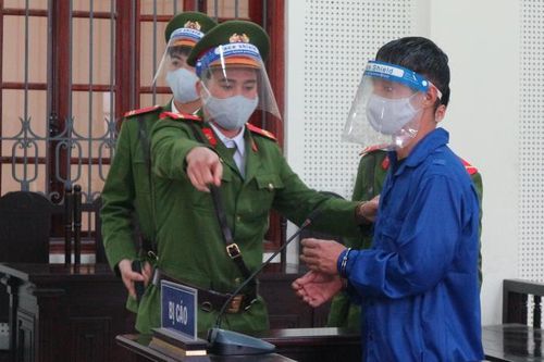 Nỗi ngậm ngùi của bị cáo lần thứ sáu nhận án tù