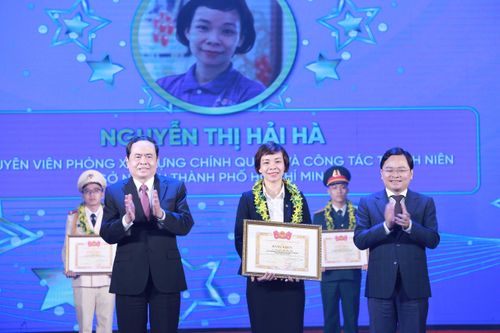 Để xứng đáng là 'công bộc' của dân