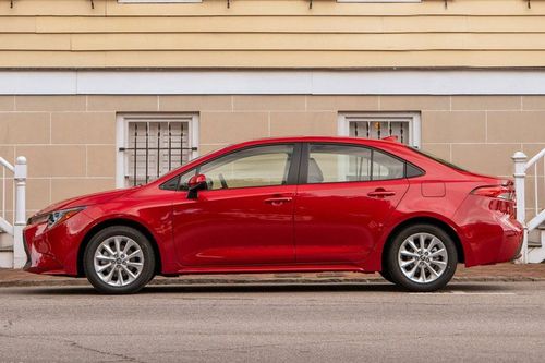 Top 10 xe hơi cỡ nhỏ bán chạy nhất thế giới năm 2021: Toyota Corolla bỏ xa mọi đối thủ