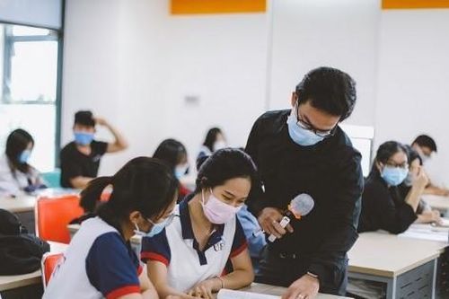Sinh viên sẽ đến trường 'khai giảng' ngay sau Tết Nguyên đán