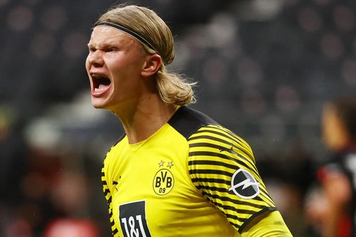 Dortmund thắng ngược Frankfurt dù bị dẫn 2-0