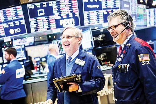 Triển vọng tiền tệ và đầu tư năm 2022: USD vẫn chiếm thế thượng phong