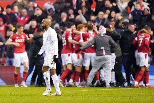 Arsenal thua bẽ bàng ngay vòng 3 FA Cup