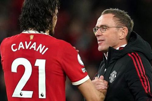 Cavani mặc bè phái, tuyên bố ở lại MU giúp Ralf Rangnick