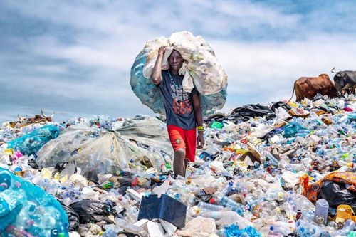 Tiến tới một hiệp ước toàn cầu về ô nhiễm nhựa đại dương