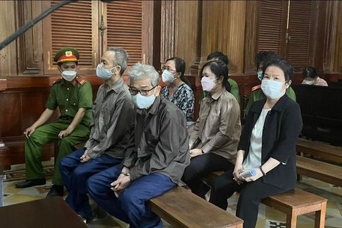 Cựu Chánh thanh tra Sở Tài chính TP HCM hầu tòa