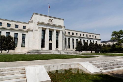 Fed cam kết đạt được mục tiêu về việc làm và bình ổn giá cả