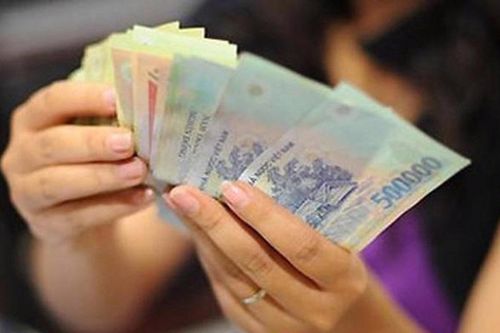 Tôi 'trốn' không về quê ăn Tết vì hết tiền