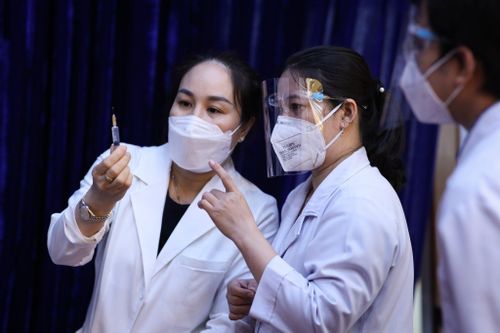 Gần 100% người Việt Nam từ 18 tuổi đã tiêm ít nhất một mũi vaccine