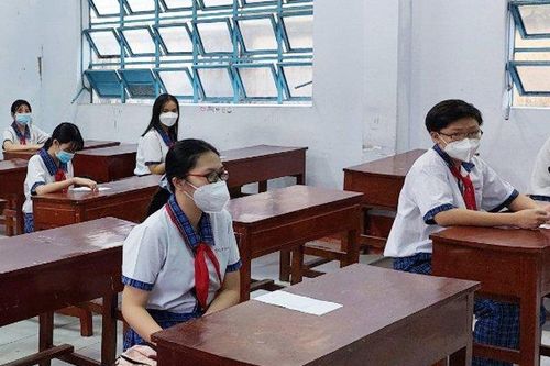 Nhiều địa phương ở Đồng bằng sông Cửu Long cho học sinh đến trường