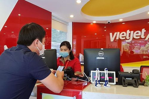 Vé máy bay Tết - vắng khách mùa cao điểm