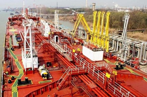 Trung Quốc tăng cường nhập khẩu dầu giá rẻ từ Iran và Venezuela