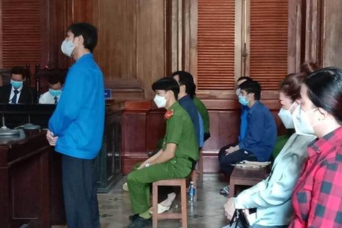 Nhóm tạt sơn quán phở Hòa lãnh án