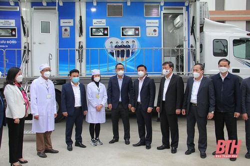 TP Thanh Hóa tiếp nhận xe xét nghiệm COVID-19 lưu động