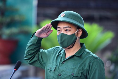 Đề xuất TP.HCM hỗ trợ phẫu thuật mắt cho công dân đi nghĩa vụ