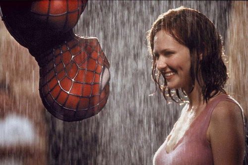 Kirsten Dunst tiết lộ về nụ hôn ngược trong 'Người Nhện'