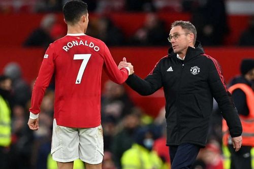 Ronaldo lên tiếng ủng hộ thầy giữa sóng gió bủa vây