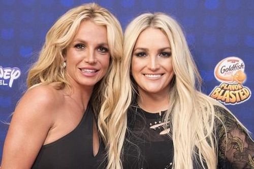 Bị chị gái cạch mặt vì đạo đức giả, em gái Britney Spears bật khóc nức nở trên truyền hình