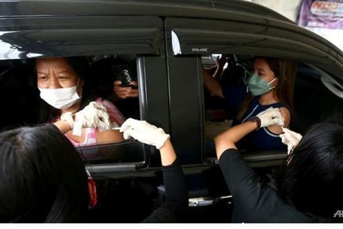 WHO khuyến nghị thuốc trị Covid-19, chính sách 'chưa tiêm chủng, không đi xe' ở Philippines